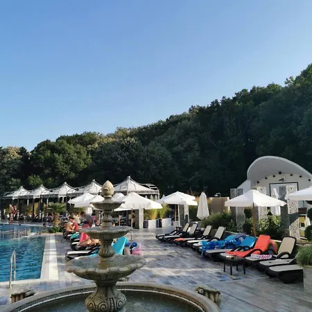 Royal White Sands Beach מלון