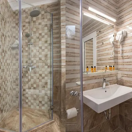 Royal White Sands Beach מלון 4*